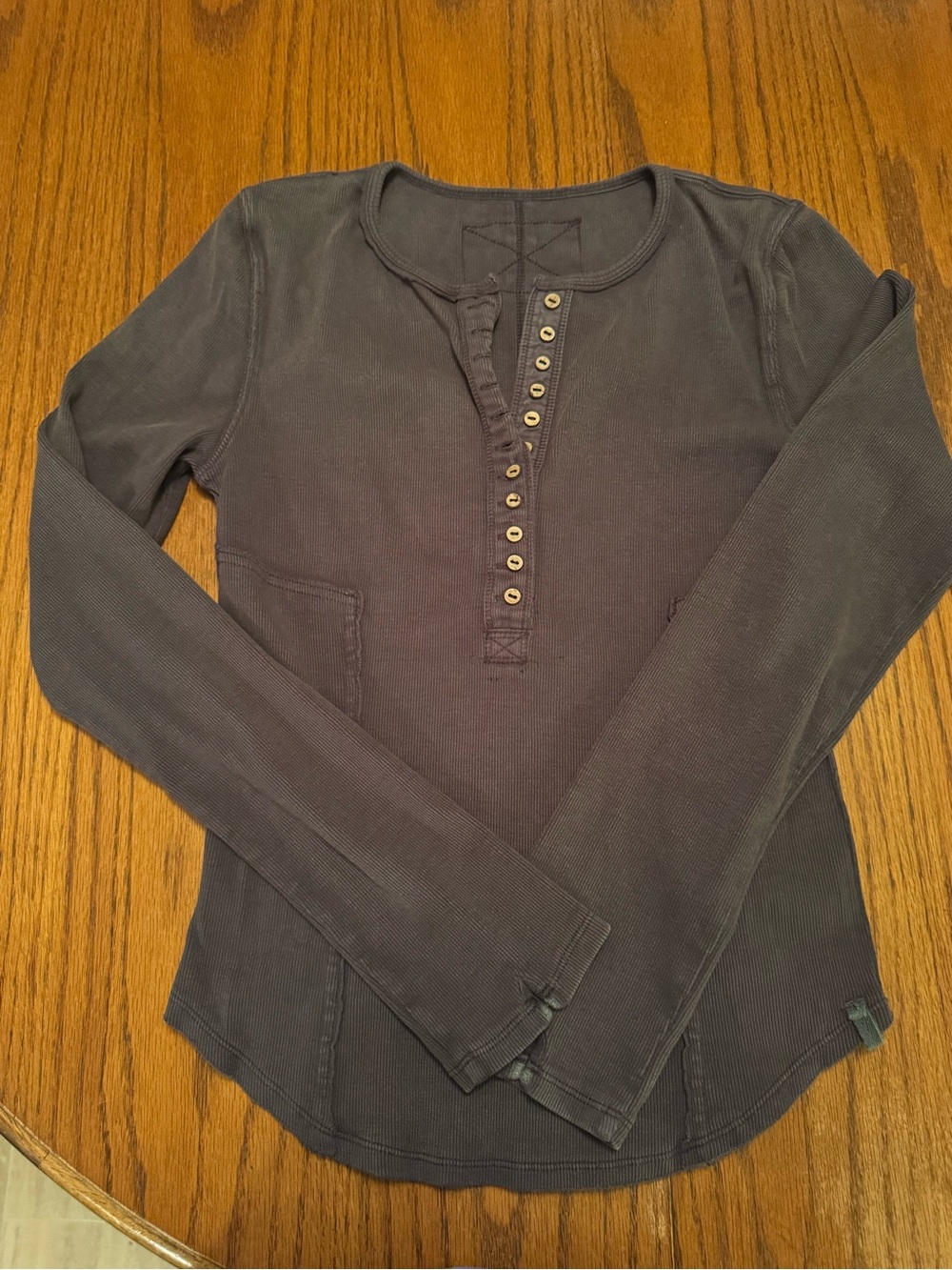 Women's Long-Sleeve Button Henley Tee - Charcoal Gray